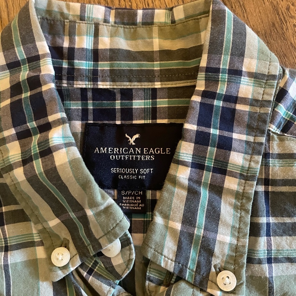 American Eagle men’s small lightweight button up.